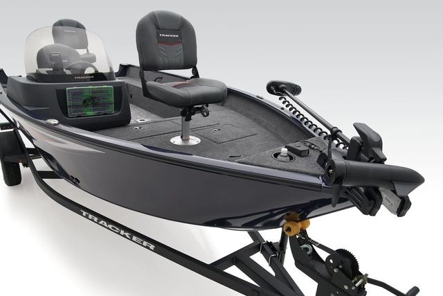 2026 Tracker Pro Guide V-16 SC
