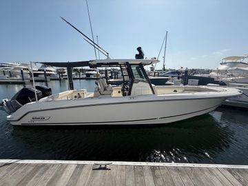 2021 Boston Whaler 330 Outrage