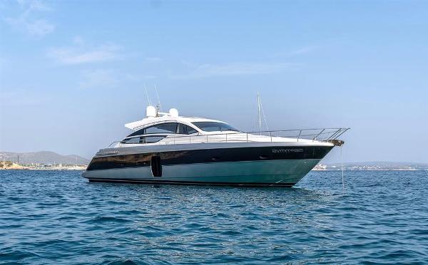 Pershing 64