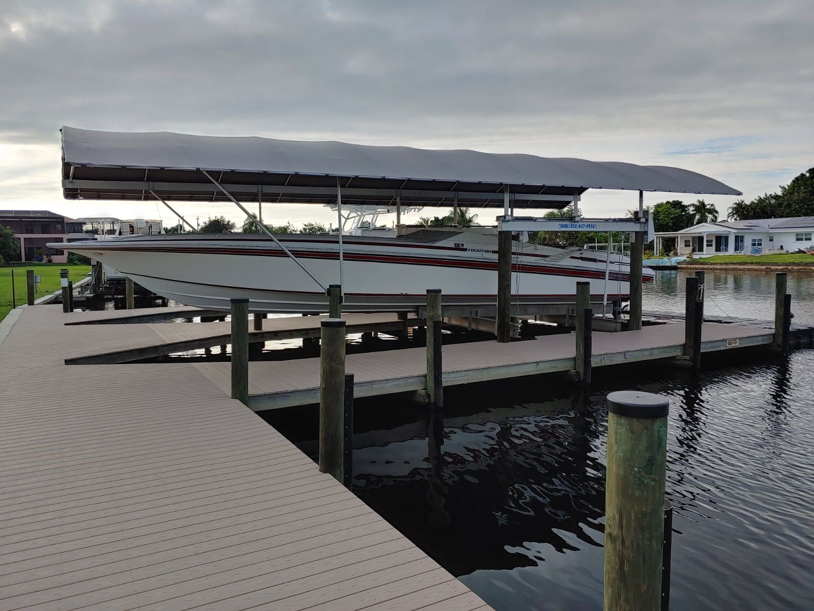 1990 Fountain Executioner