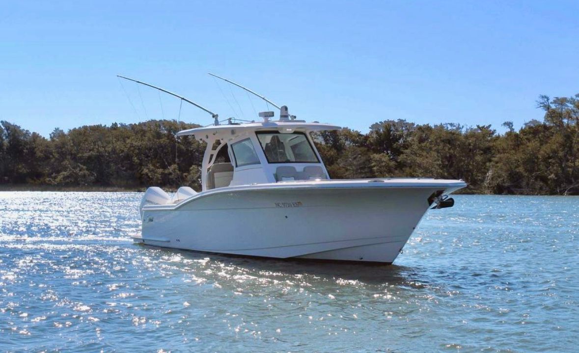 2021 Scout 330 LXF