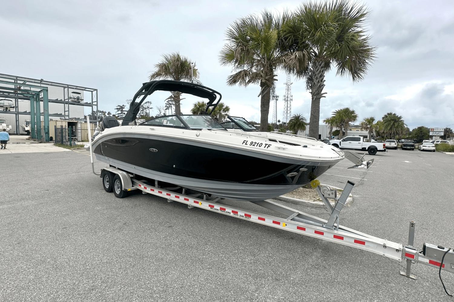 Sea Ray SDX 290 Outboard