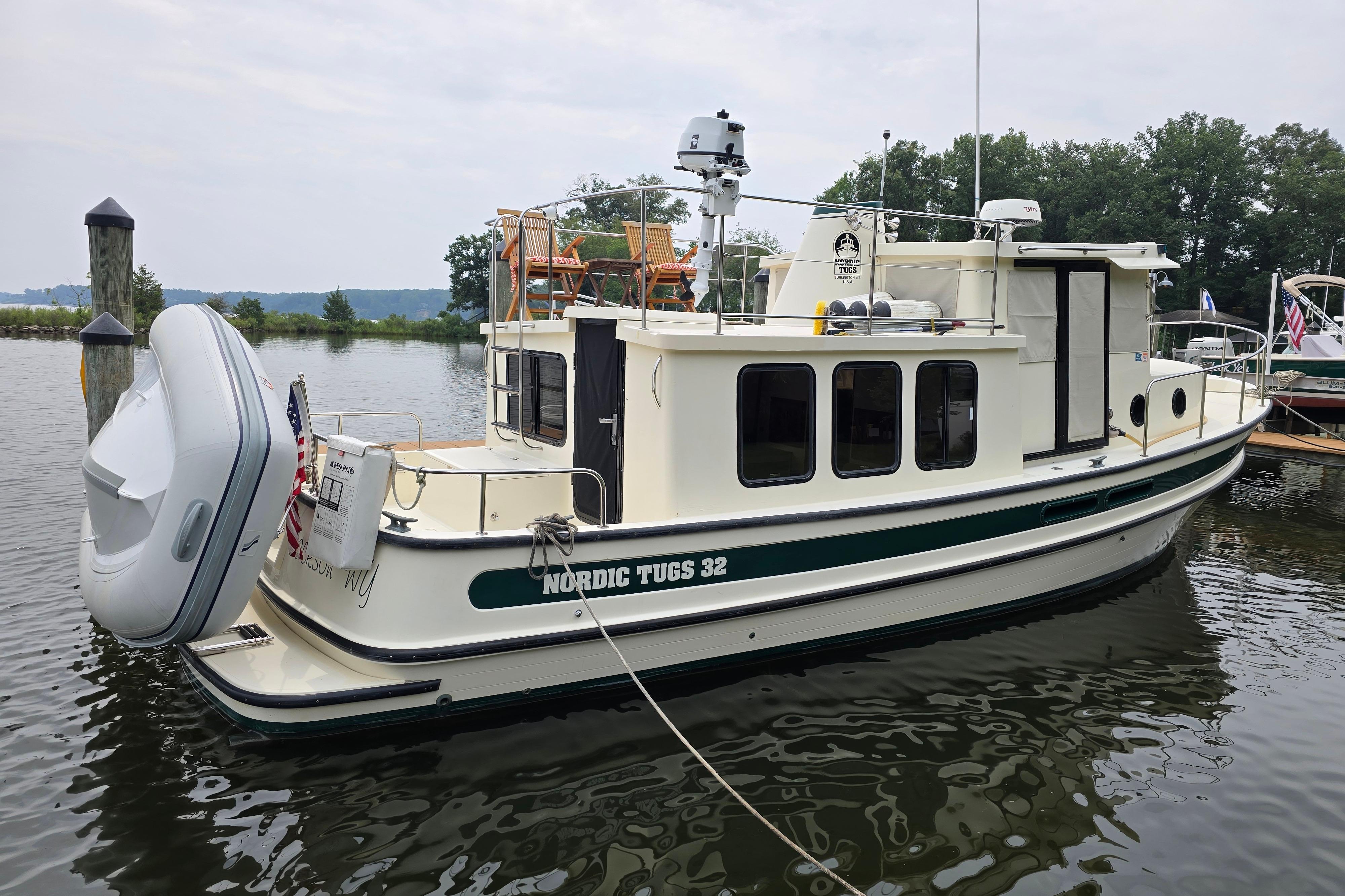 2001 Nordic Tug 32