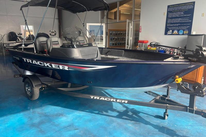 2026 Tracker PG V16 SC