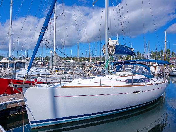 2009 Beneteau Oceanis 37