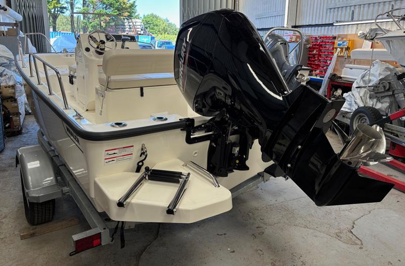 2023 Boston Whaler 170 Montauk