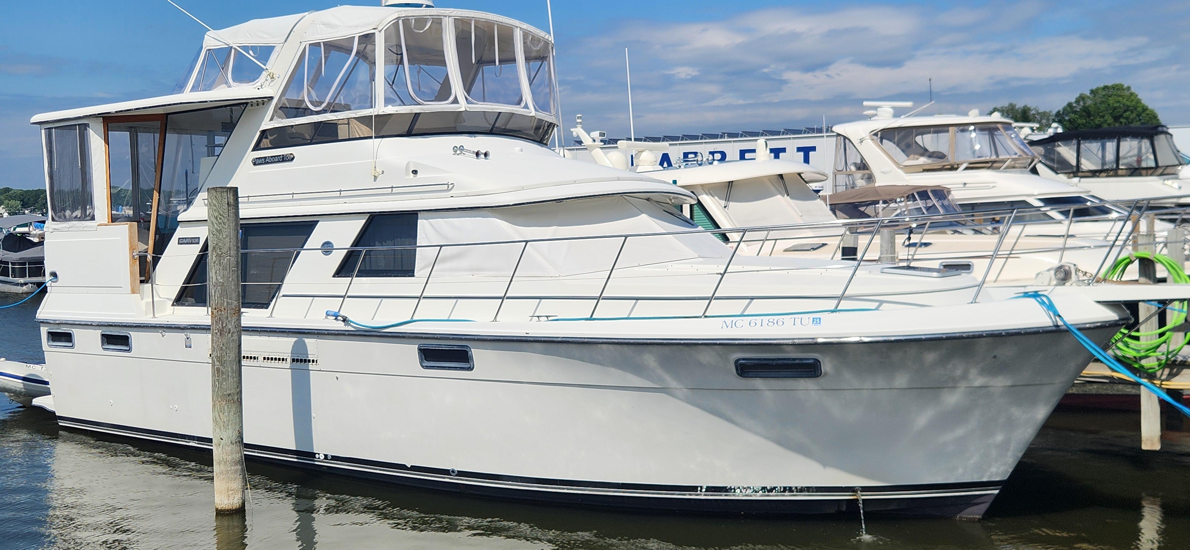 1988 Carver 4207