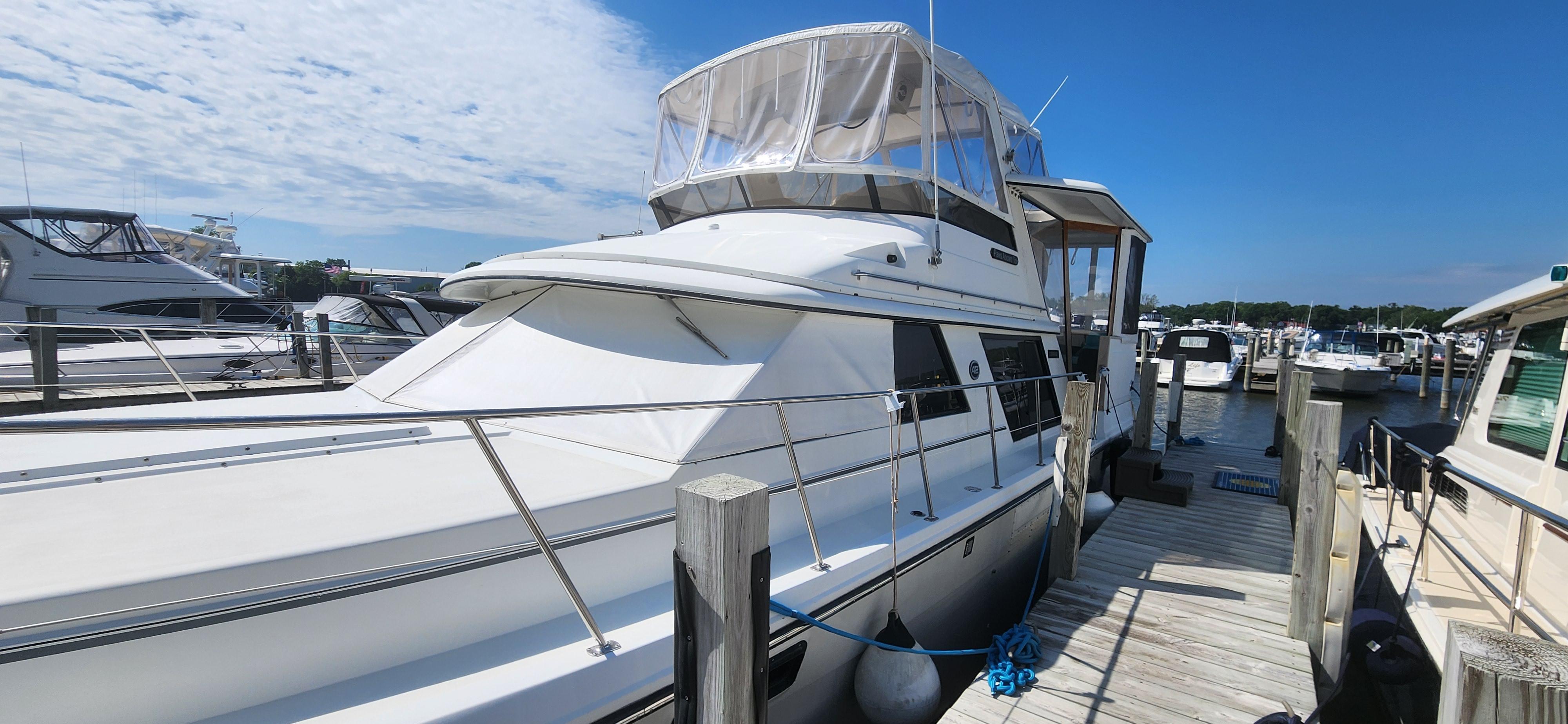 1988 Carver 4207
