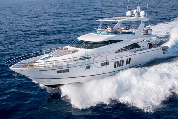 2015 Fairline Squadron 78 Custom