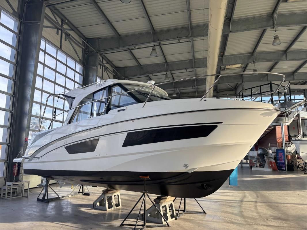 2022 Beneteau ANTARES 9 OB
