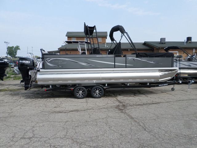 2025 Angler Quest 8524 Pro Troll
