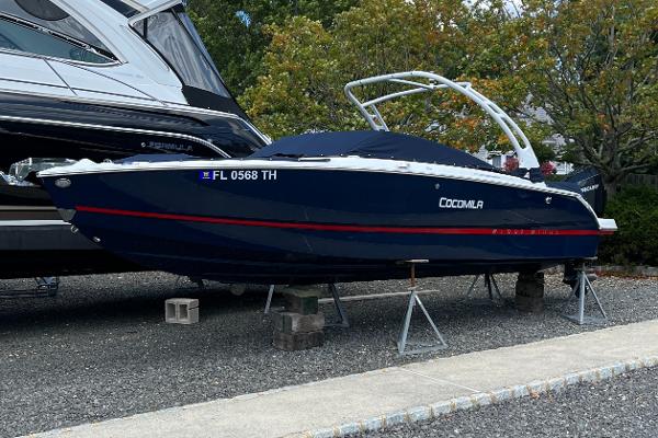 2022 Four Winns H4 OB