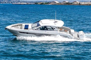 2025 Cruisers Yachts 50 GLS
