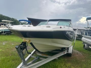 2013 NauticStar 223DC Sport Deck