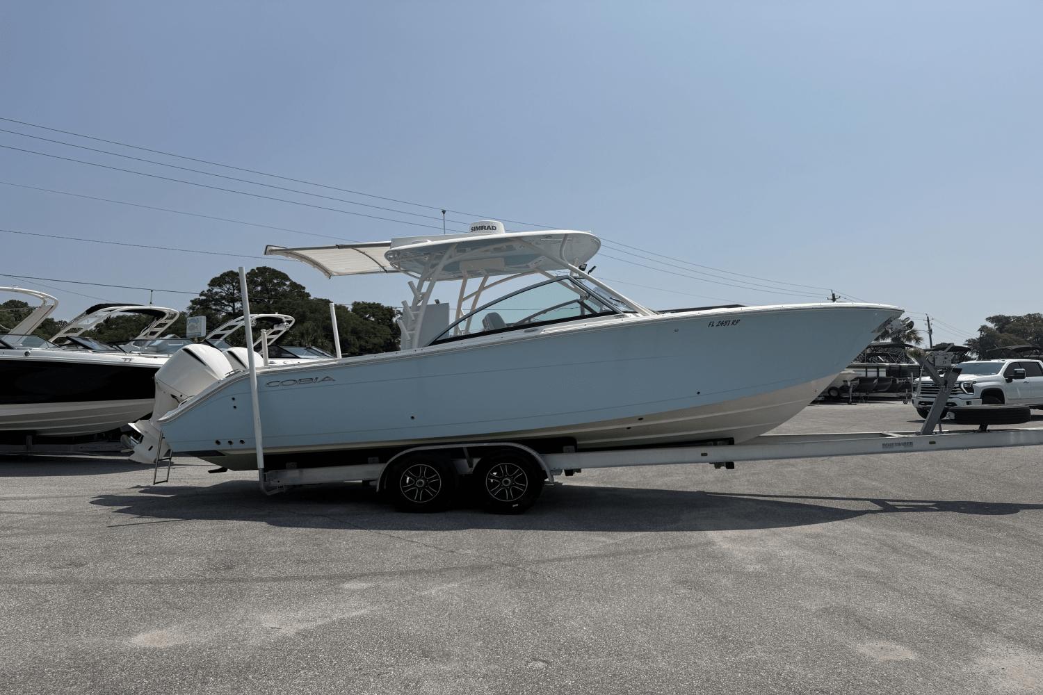 Cobia 280 DC