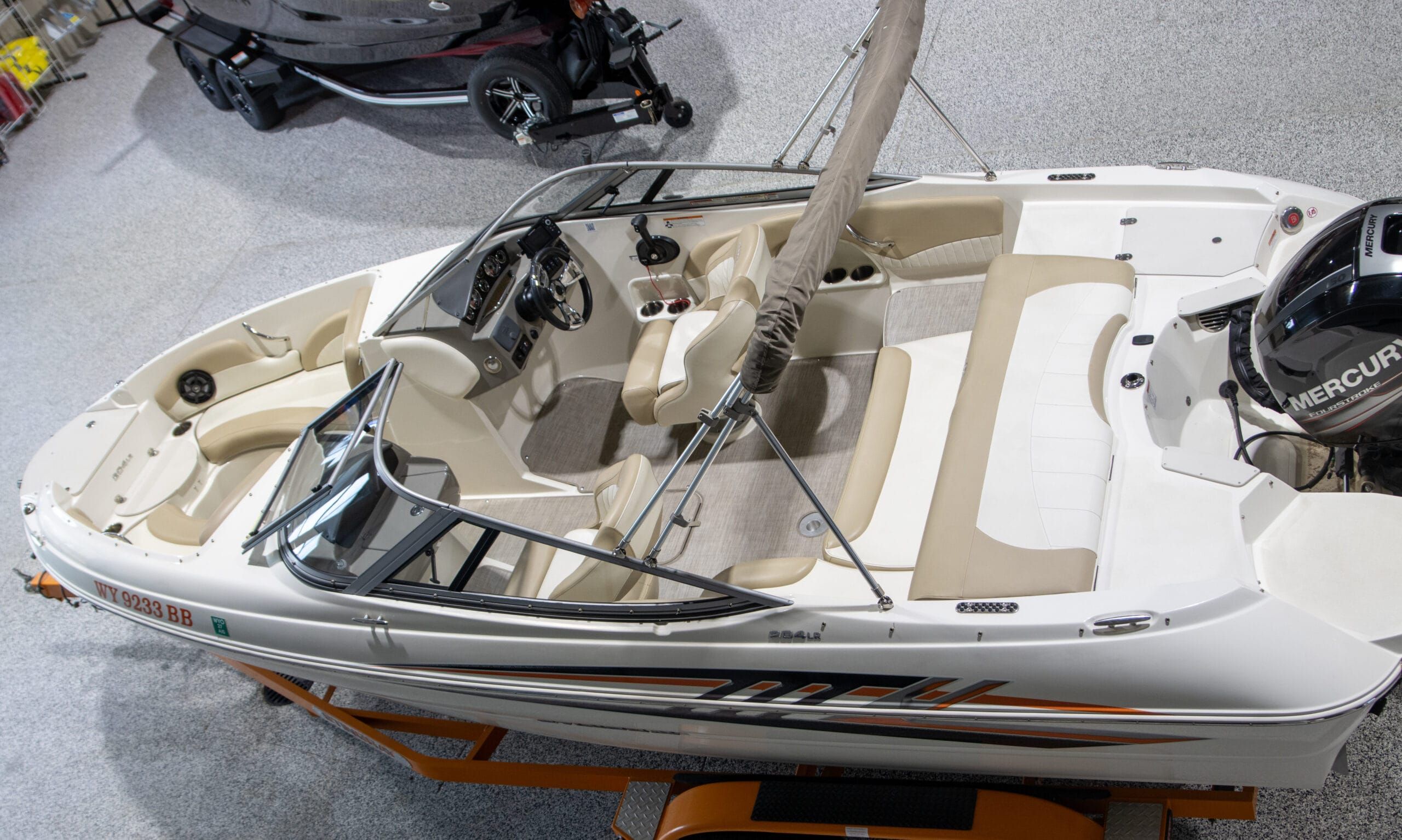 Stingray 204 LR Sport Deck