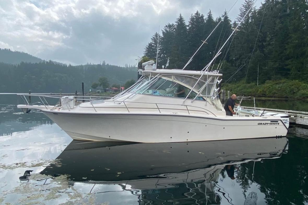 2005 Grady-White Express 360