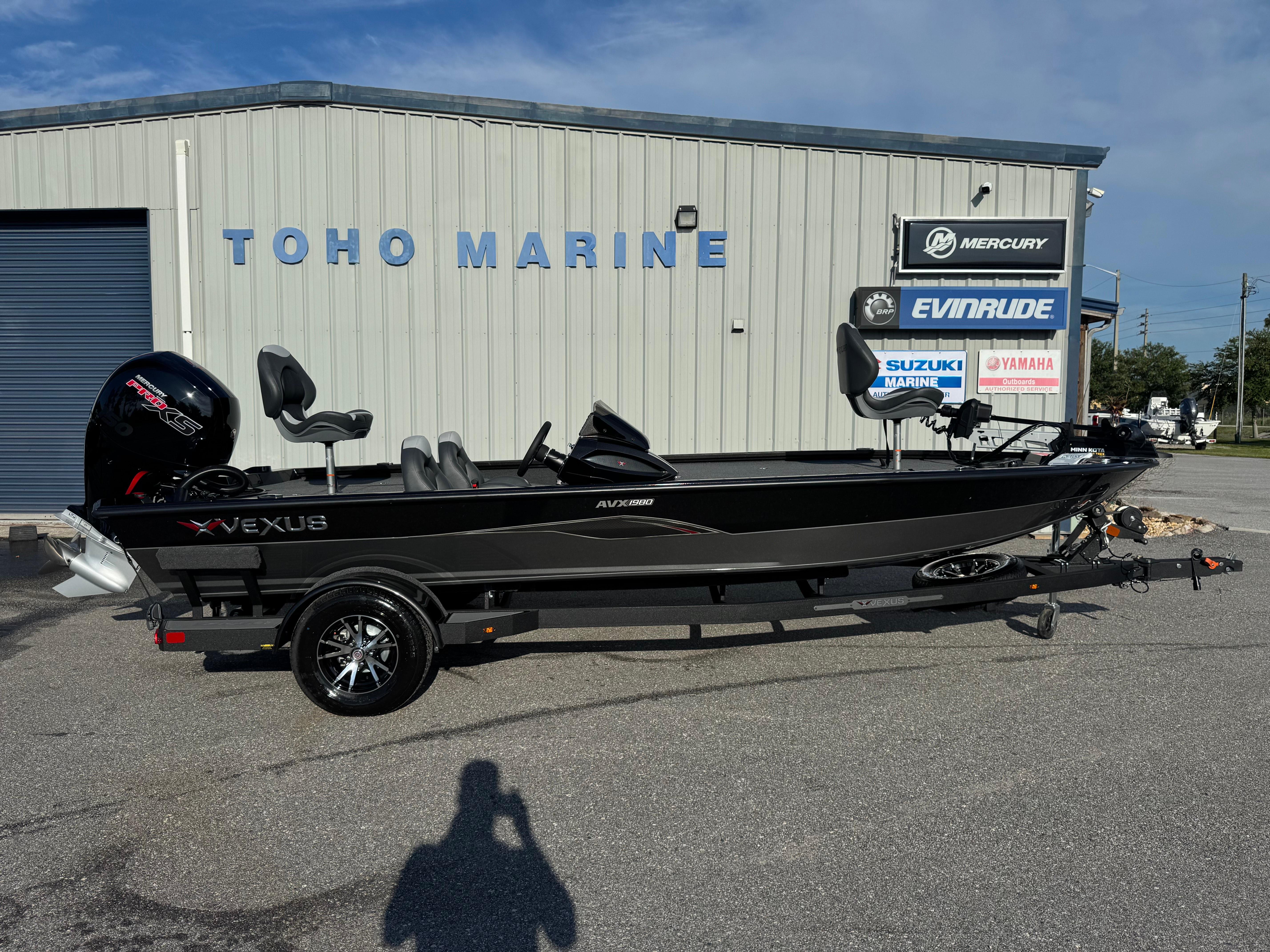 Vexus AVX1980 2026 Vexus AVX1980 boat at Toho Marine dealership, featuring sleek design and modern outboard motor.