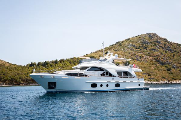 2009 Benetti Legend
