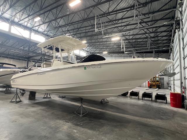 Boston Whaler 270 Dauntless