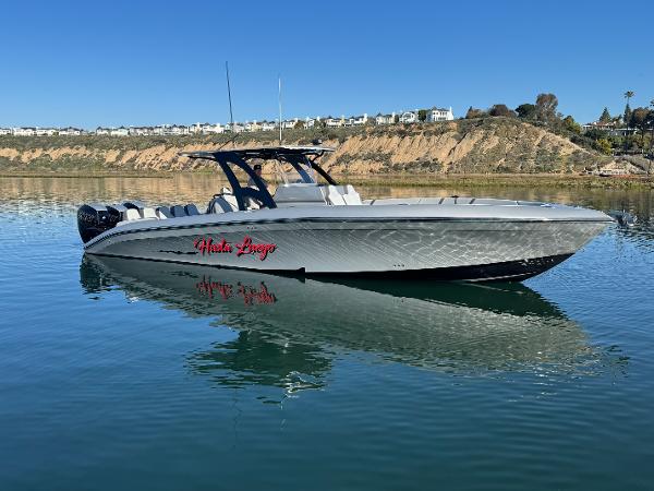 2019 Midnight Express 37 Open