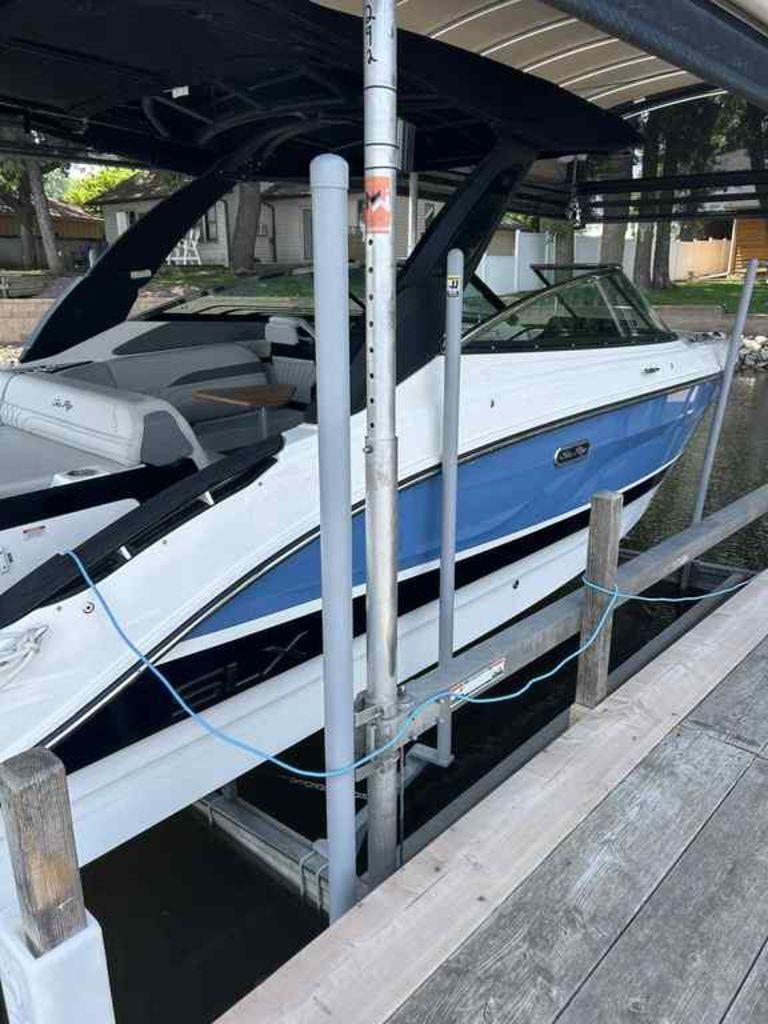 2023 Sea Ray SLX 260
