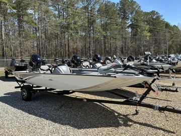 2025 G3 Sportsman 1810 PFX