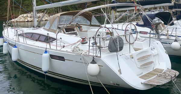 2011 Jeanneau 53