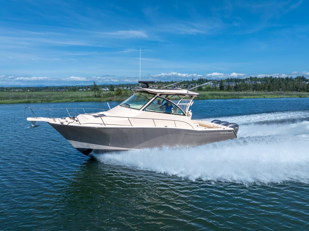 2019 Grady-White Express 370