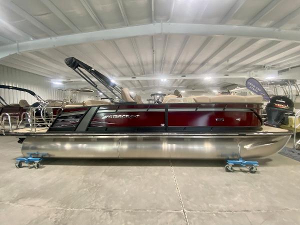 Starcraft SLS 3 Q DH 2024 Starcraft SLS 3 Q DH pontoon boat in showroom.