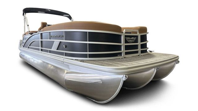Bennington M Quad Bench 24 MFB Tritoon