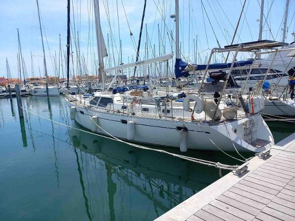 Oyster 485 OYSTER 485 - AYC International Yachtbrokers