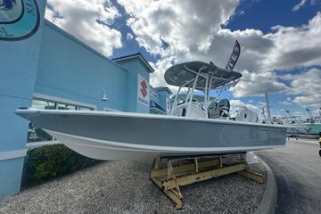 2026 Sea Pro 230 Bay