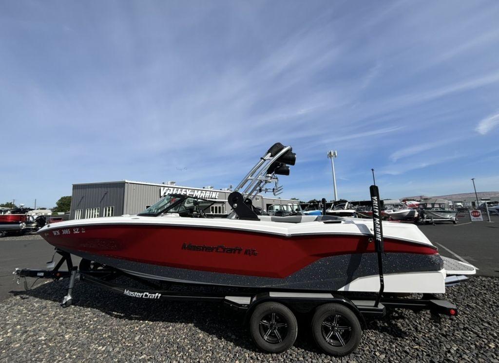 2021 MasterCraft NXT24
