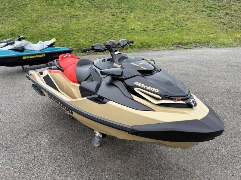 2025 Sea-Doo RXT-X 325 w/ Sound