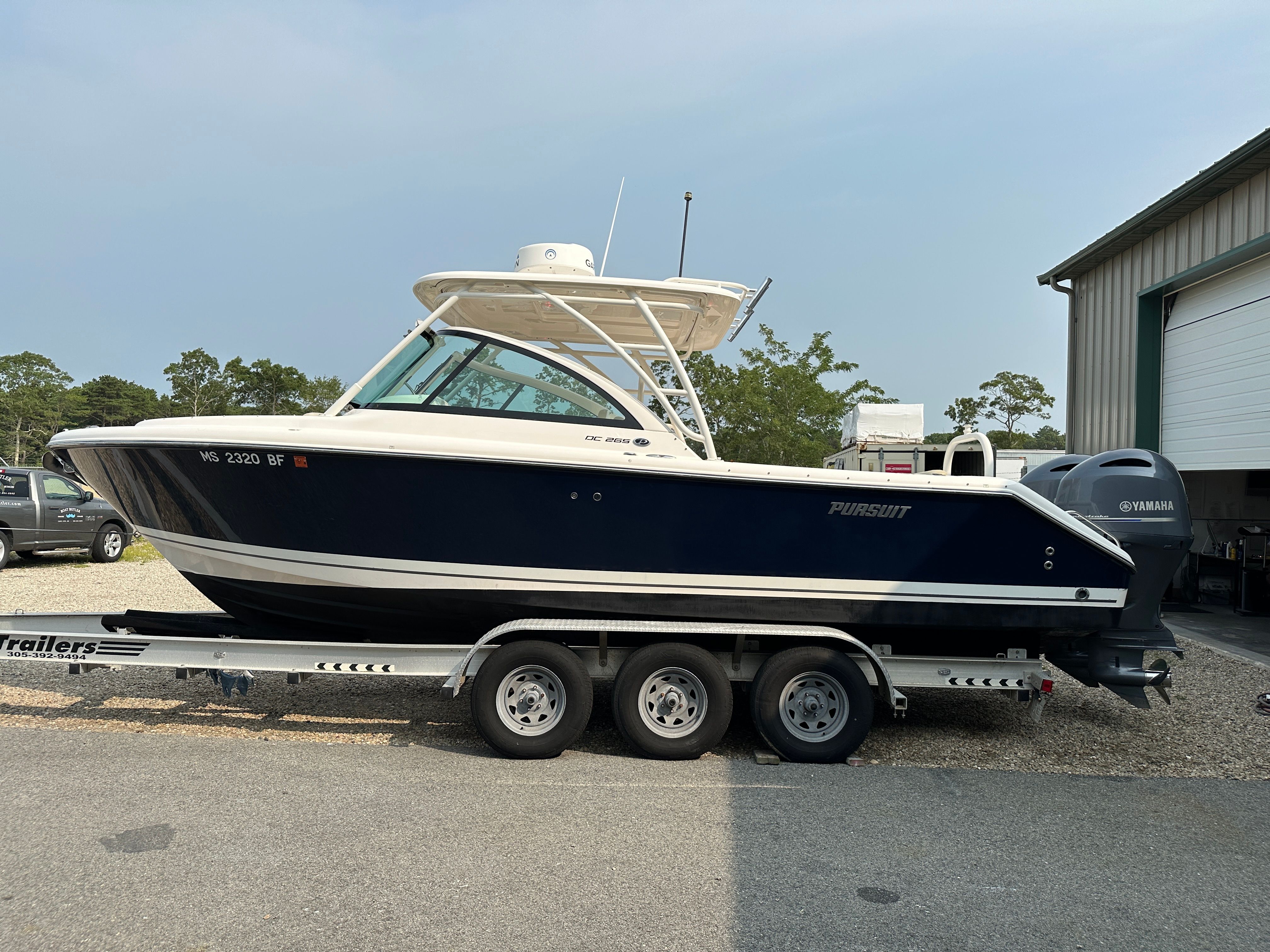 Pursuit DC 265 Dual Console