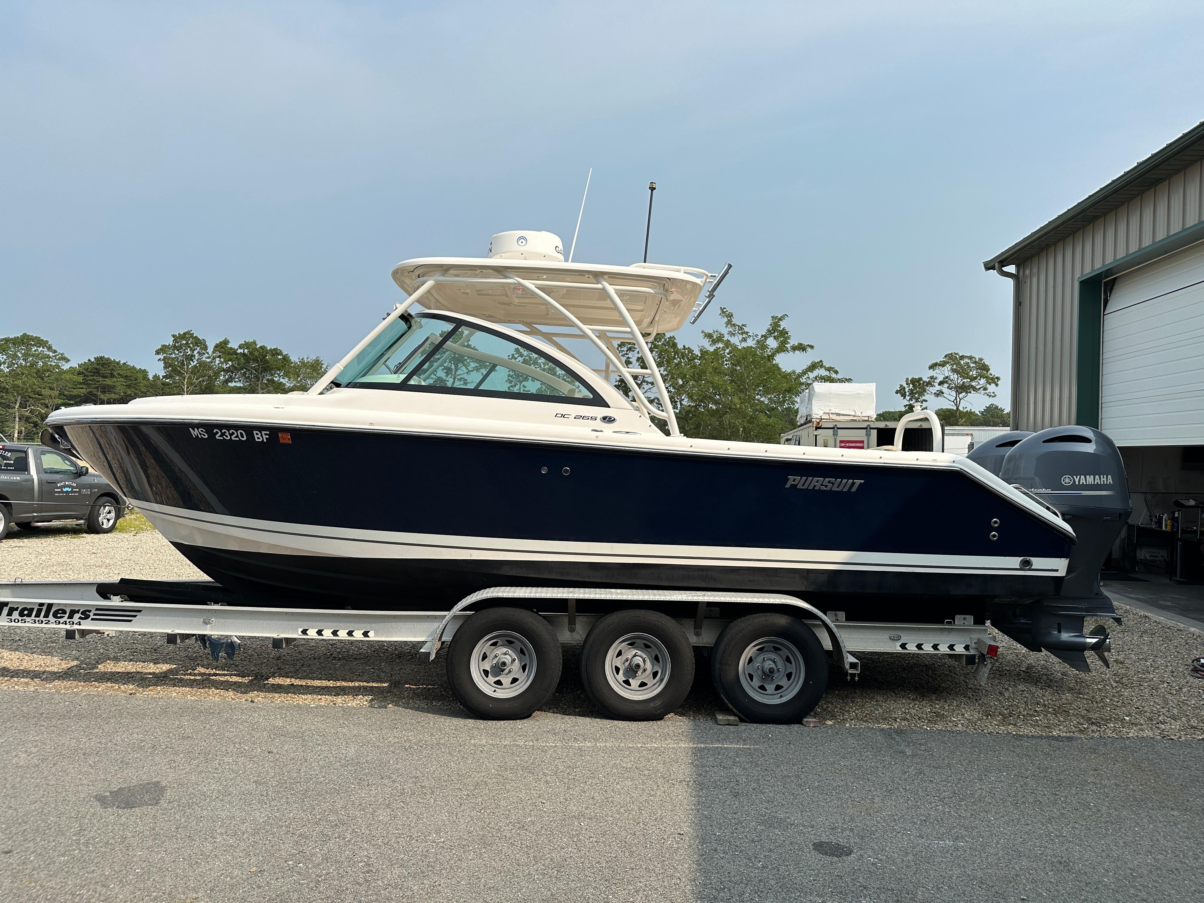2016 Pursuit DC 265 Dual Console
