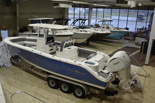 2025 NauticStar 292 Legacy