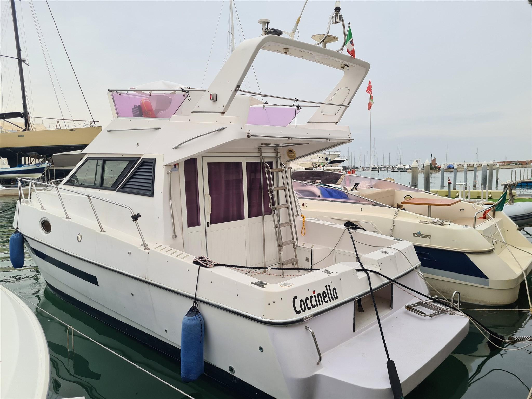 1992 Custom Tecnofiber TF 32 FLY