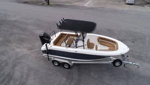 Robalo R202 Explorer