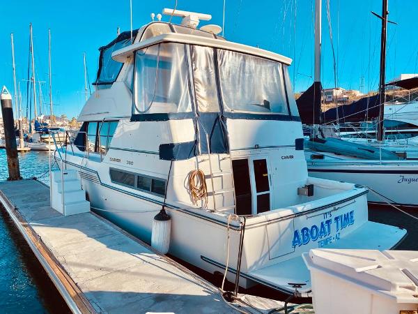 1995 Carver 390CPMY