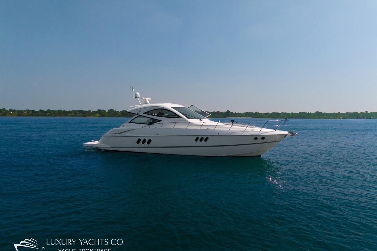 2015 Cruisers Yachts 540