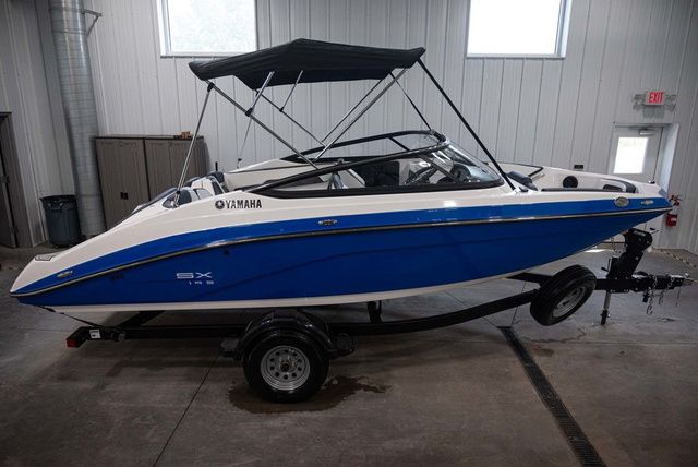 2025 Yamaha Boats SX195