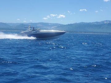2007 Fountain 38 Express Cruiser