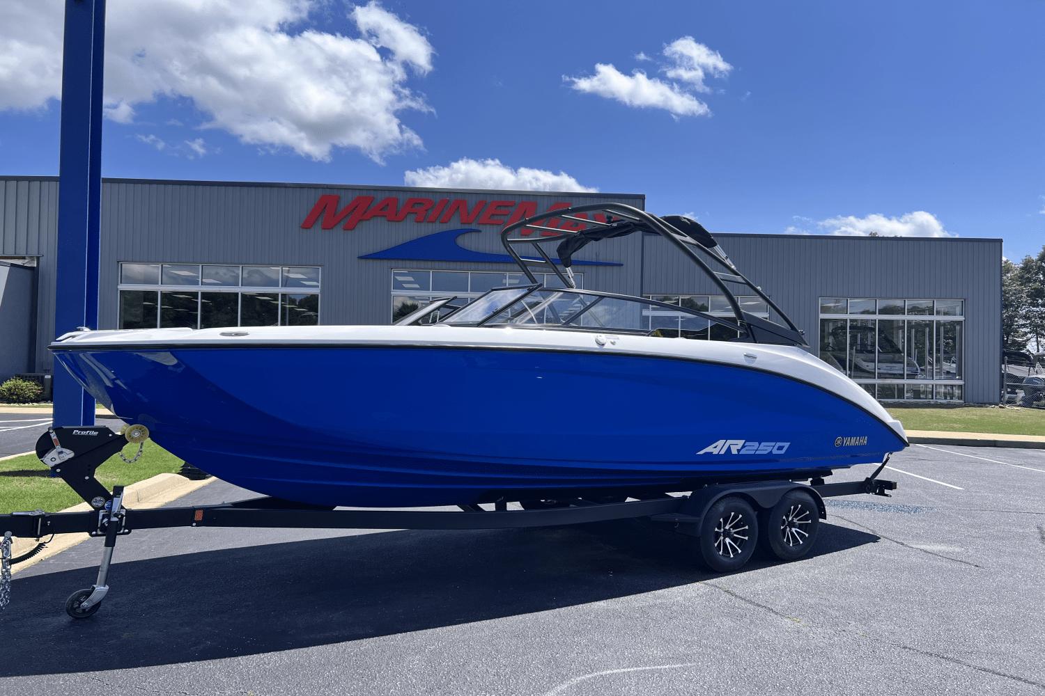 2025 Yamaha Boats AR250