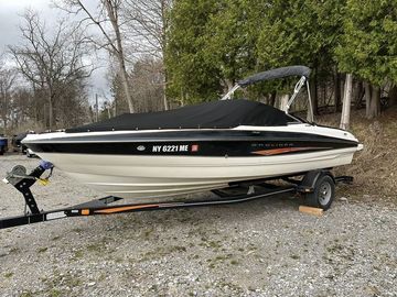 2007 Bayliner 205
