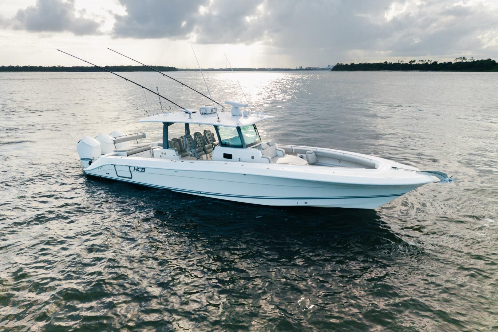 2023 HCB 42 Lujo