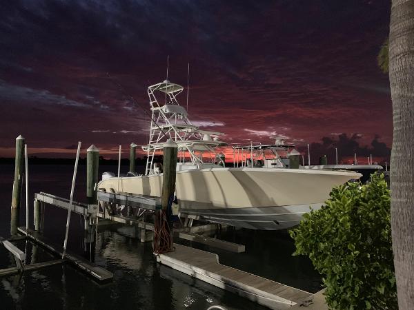 Yellowfin 42 Offshore