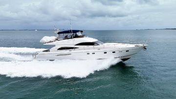 2000 Princess 65