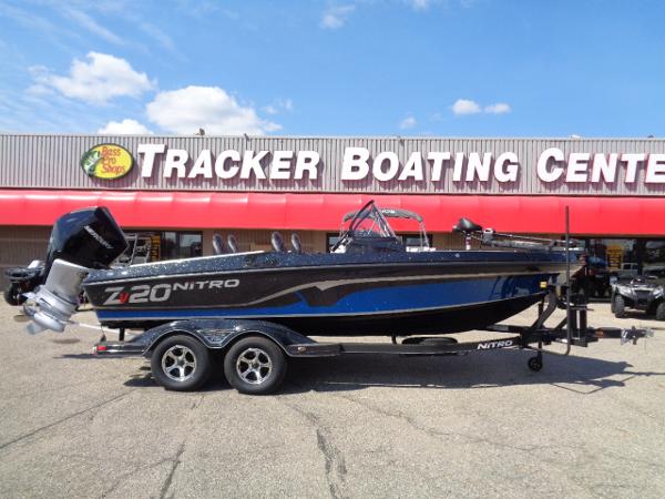 Nitro ZV20 Pro 2024 Nitro ZV20 Pro boat at Tracker Boating Center, blue and black design.